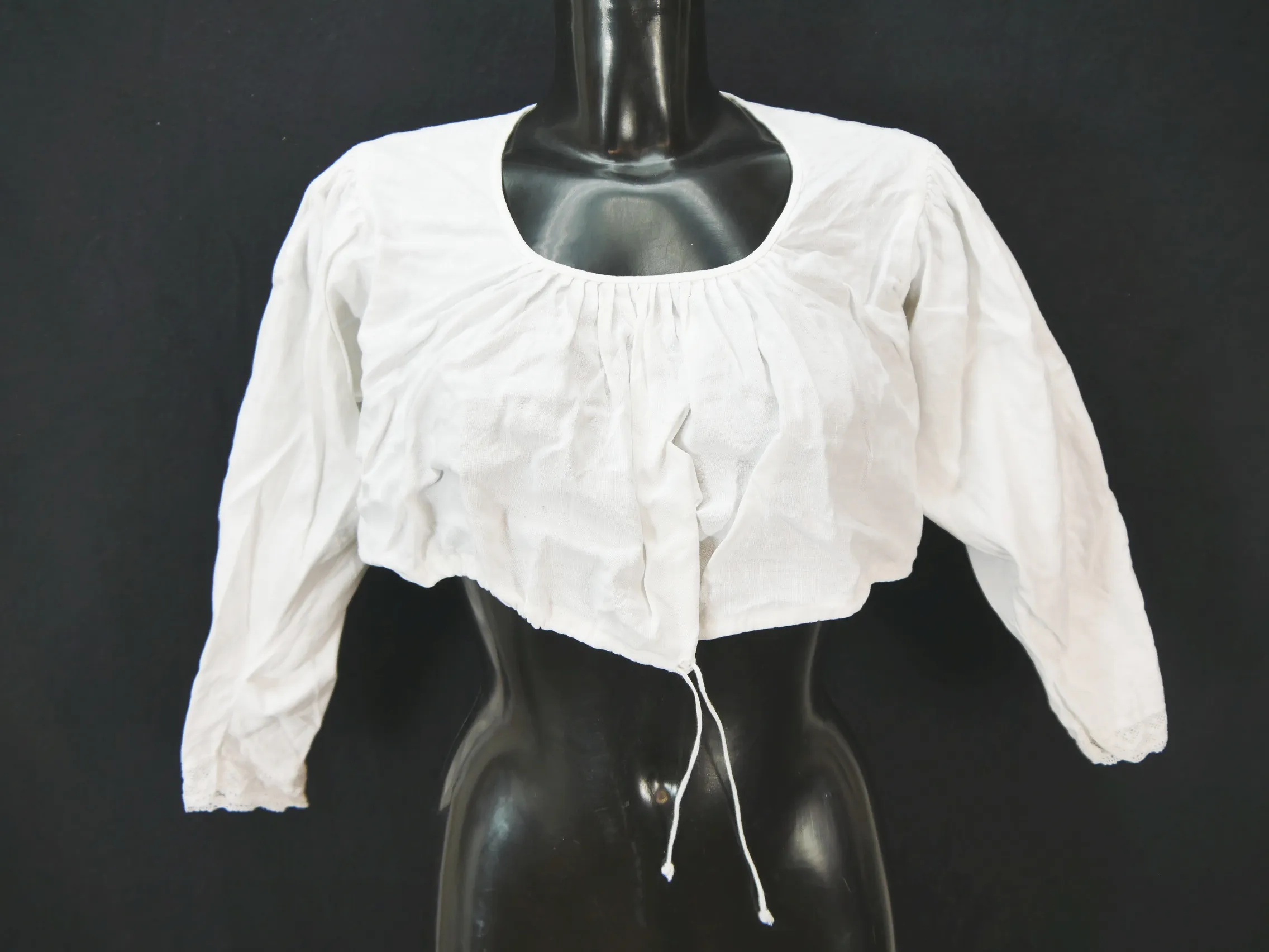 Gr.48 Dirndlbluse weiß Bluse für Dirndl Leinenmischung mit Spitze B10426